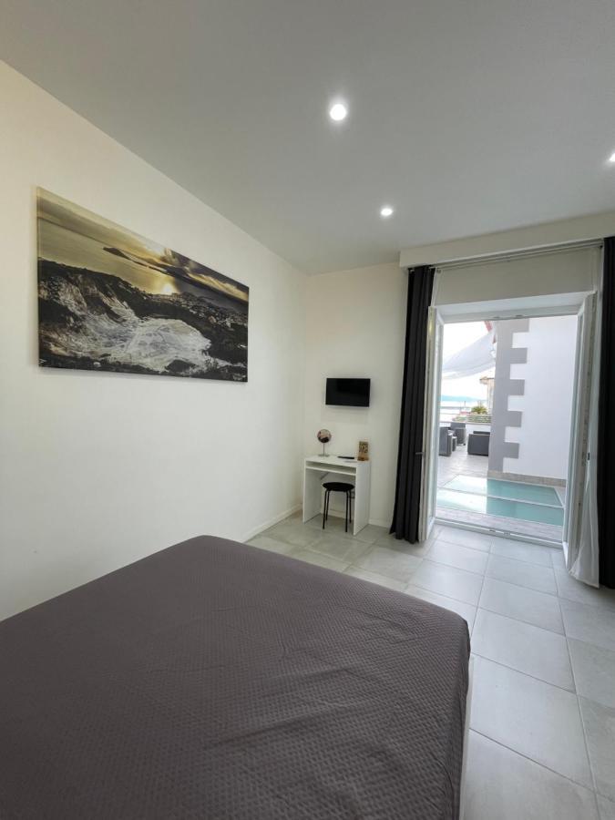 Terrazza Don Mario Bed&Breakfast Pozzuoli Luaran gambar
